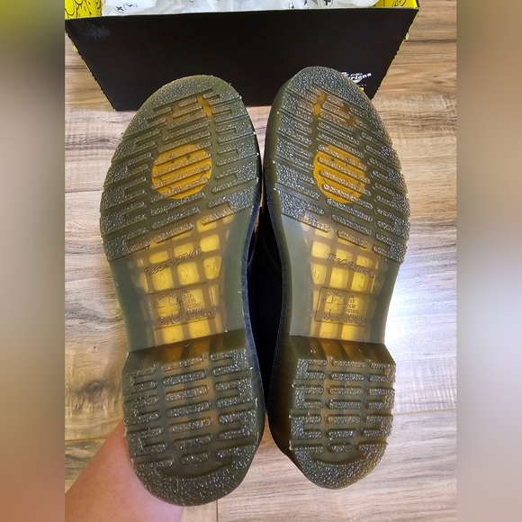Dr. Martens x Smiley® 1461 Derby, ladies US 7, mens US 6 - Picture 3 of 9